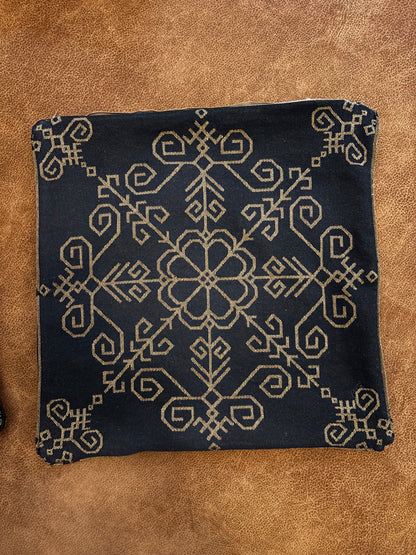 Dekoratīvā spilvendrāna ar Saules rakstu, bronza melna