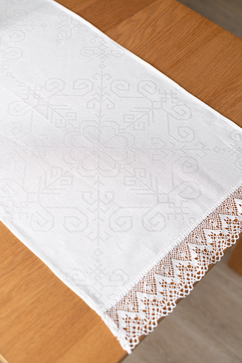 White Linen-Cotton Table Runner with Lace Sun Mandala