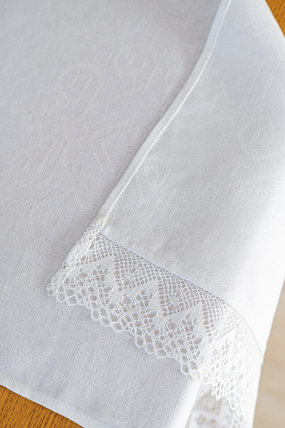 White Linen-Cotton Table Runner with Lace Sun Mandala