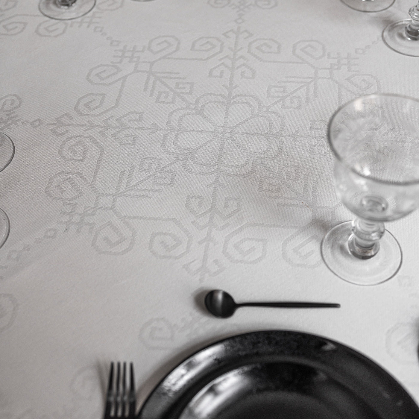 White Cotton Tablecloth with Wide Lace