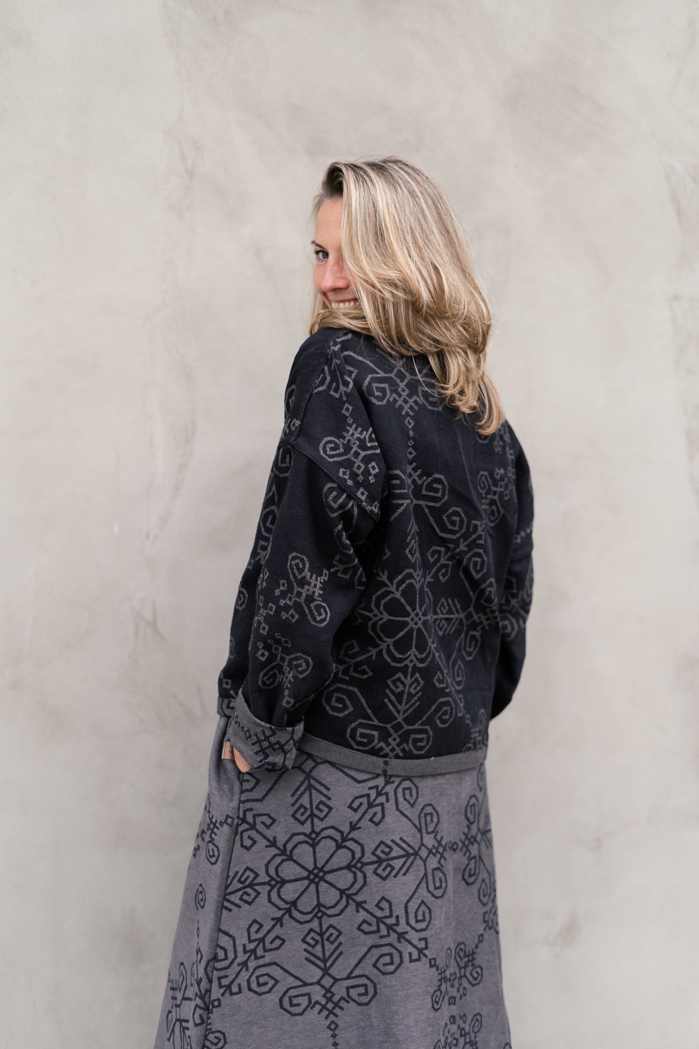 Bothsided Jacquard Sweater with Sun Symbol, grey/black
