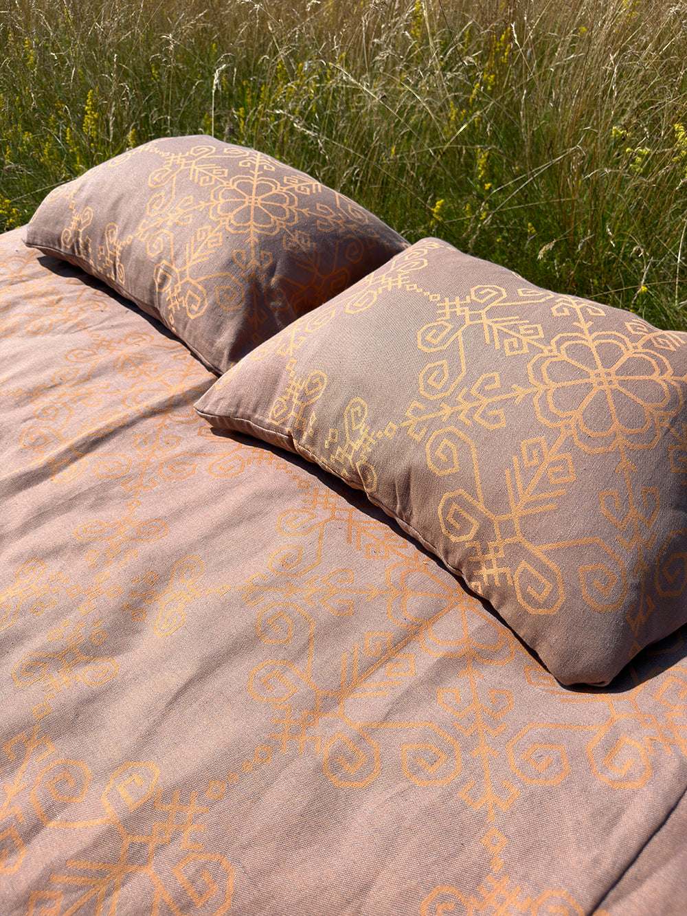 Bed Linen Duvet Cover Set with Sun Symbol, grey/sand