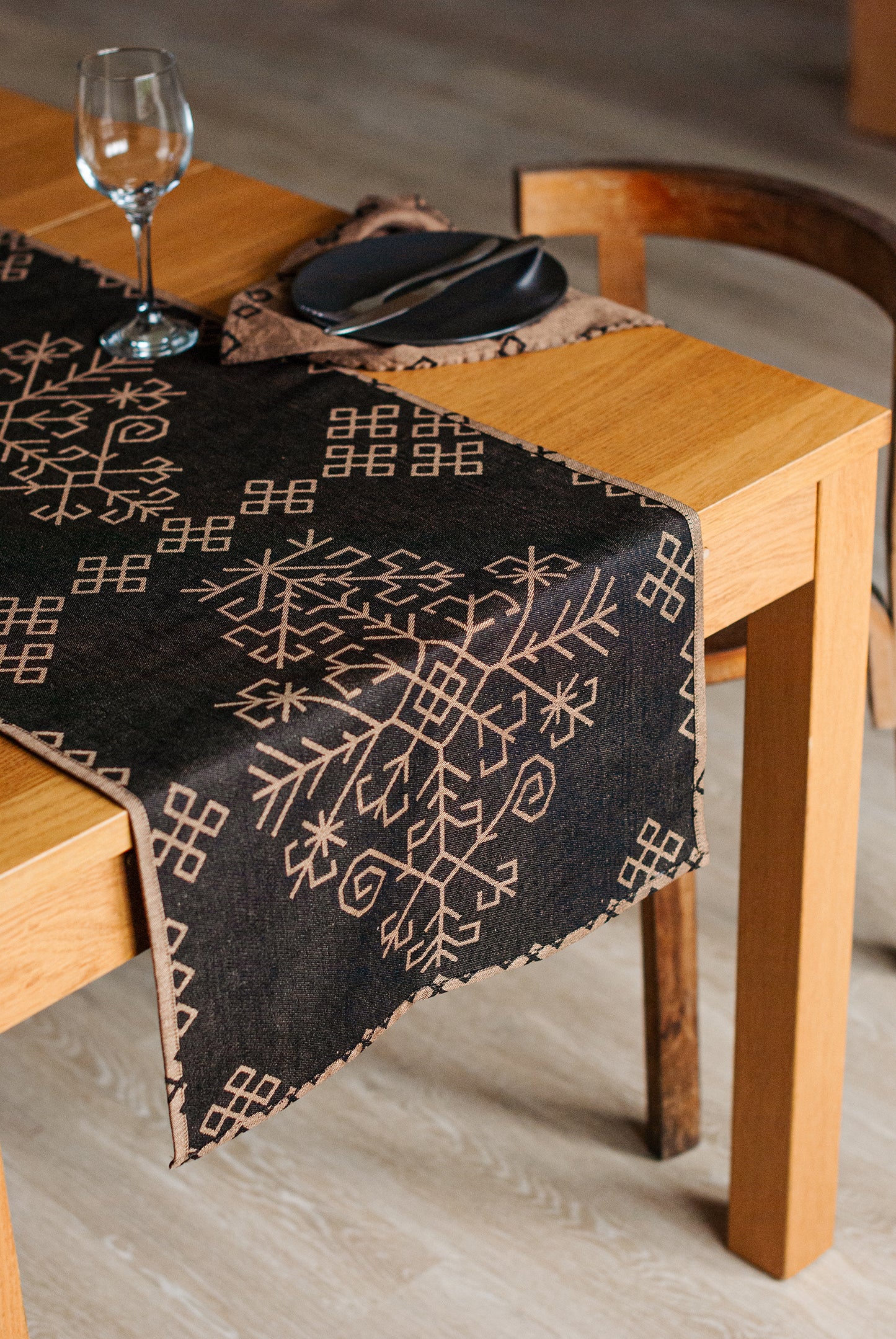 Black/bronze Linen Table Runner, Austra Tree Pattern