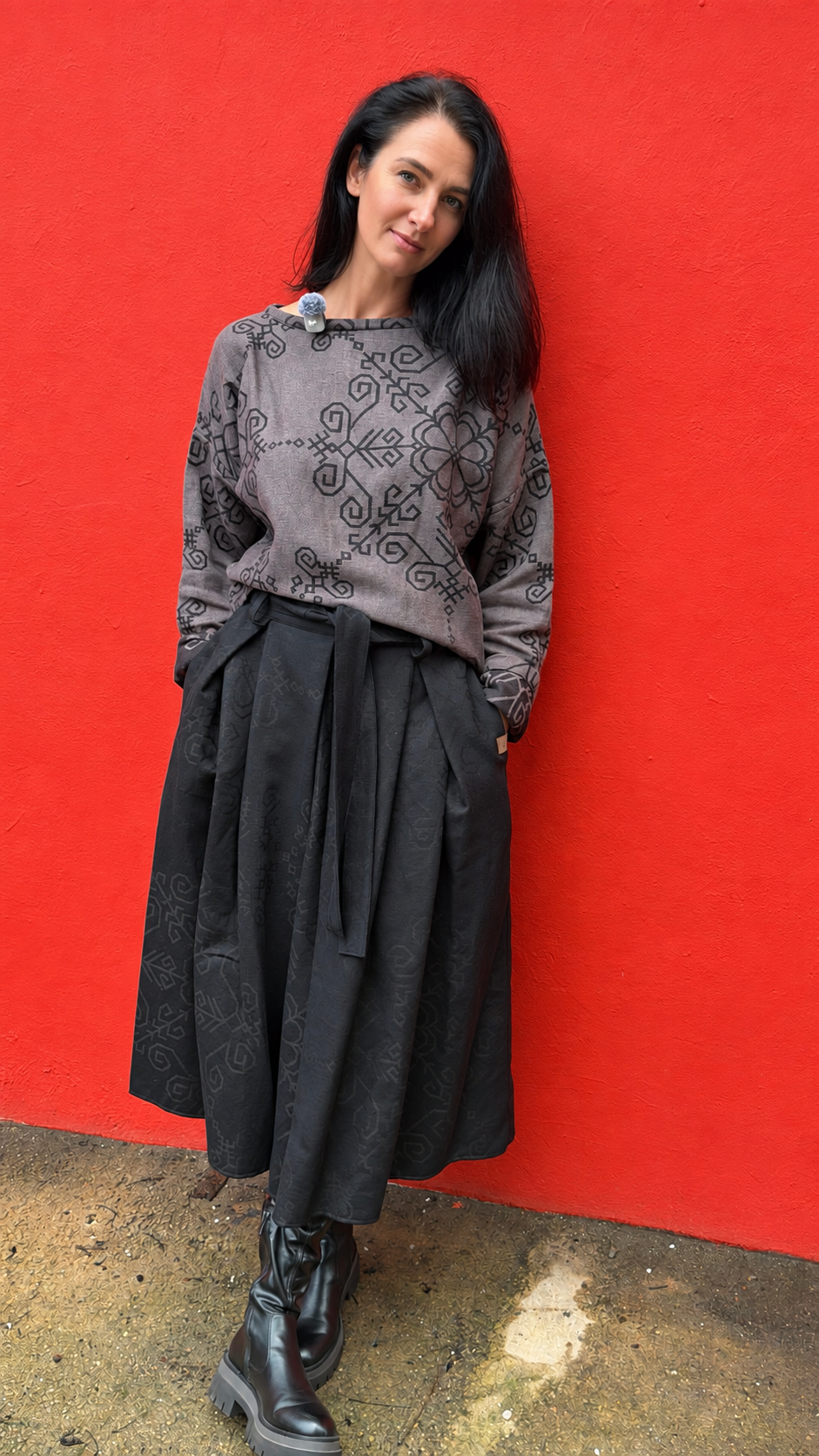 Skirt with Sun Symbol, black