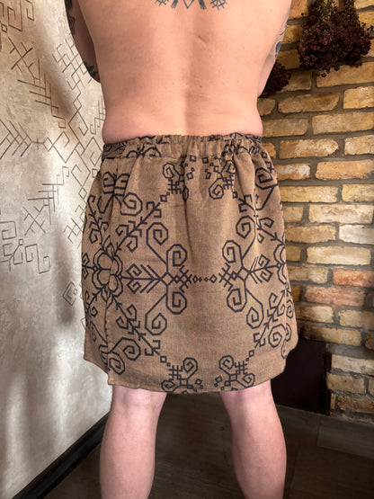 Vīriešu pirts svārki ar Saules simbolu, latviešu un baltu zīmēm pirtniekiem pirts rituālos